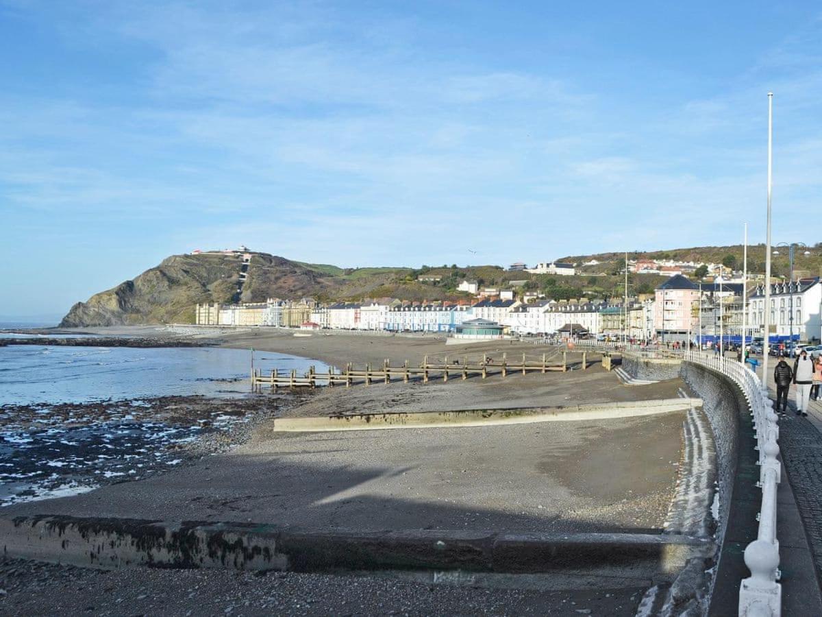 Llys Yr Onnen Lägenhet Aberystwyth Exteriör bild